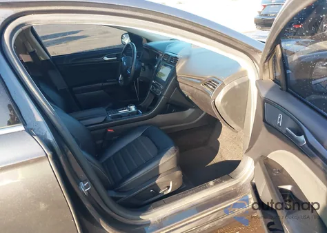 2018 Ford Fusion Hybrid Se z USA, uszkodzony, nr VIN 3FA6P0LU7JR286988